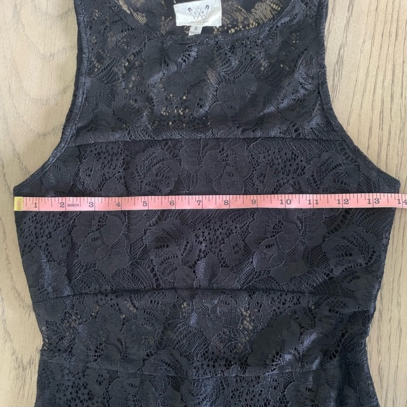 “Six Crisp Days” full length lace peekaboo dress. Sleeveless, side zipper. - Picture 6 of 8